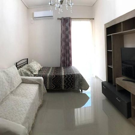 Loutraki Vibes Apartments المظهر الخارجي الصورة