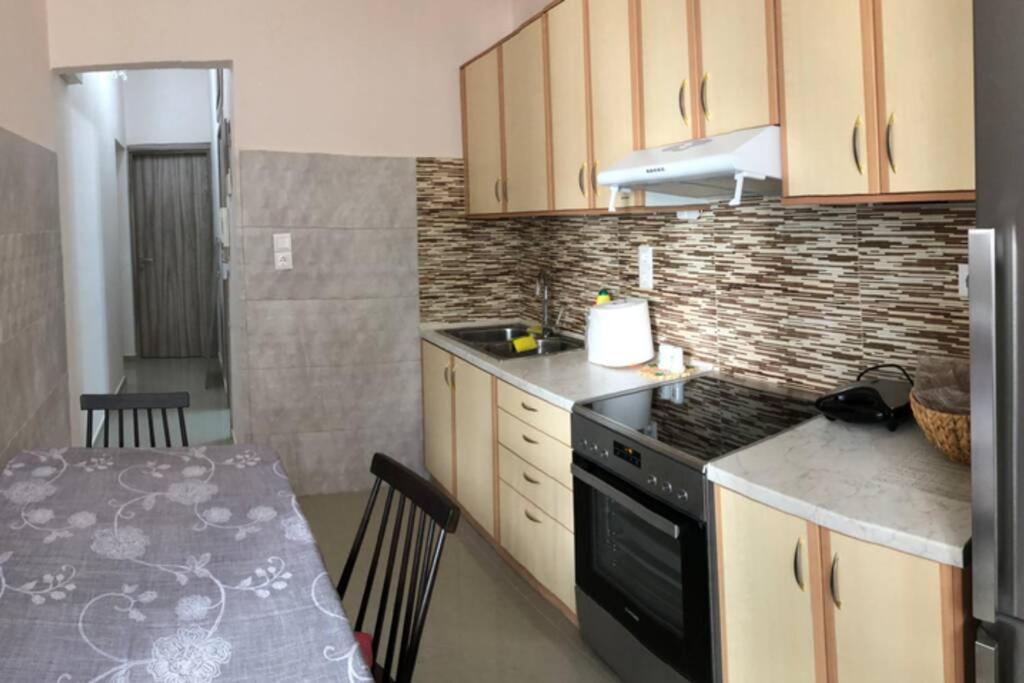 Loutraki Vibes Apartments المظهر الخارجي الصورة